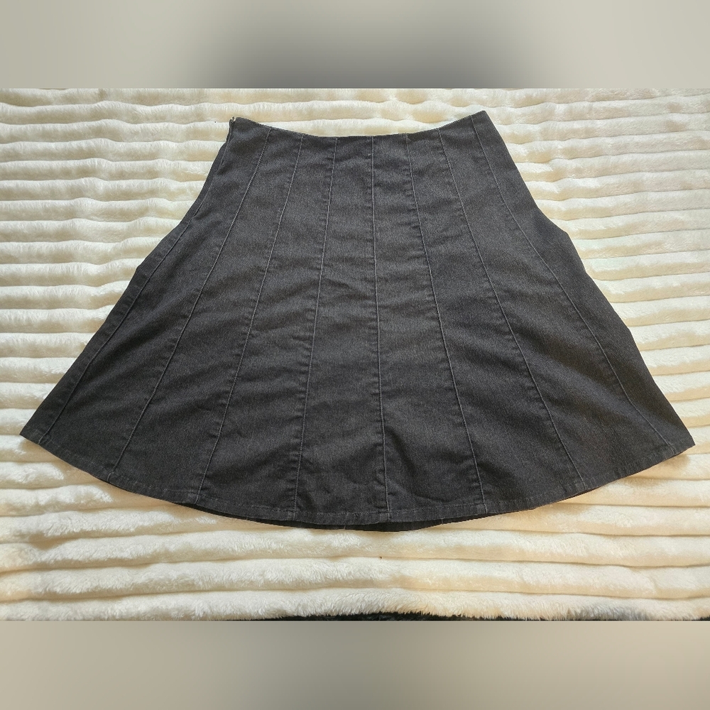 Parisian Signature Elegant Women's Black Skirt NWOT